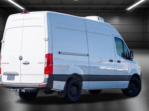 Used 2024 Mercedes-Benz Sprinter 144 Cargo image 10