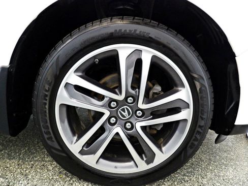 Used 2018 Acura MDX w/ Advance Package AWD/4WD image 24