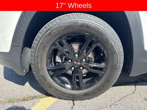 Used 2023 GMC Terrain AT4 w/ LPO, Floor Liner Package AWD/4WD image 33