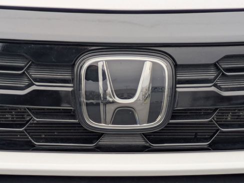 Used 2025 Honda Odyssey Elite image 31