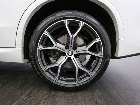 Used 2023 BMW X5 xDrive40i w/ M Sport Package AWD/4WD image 44