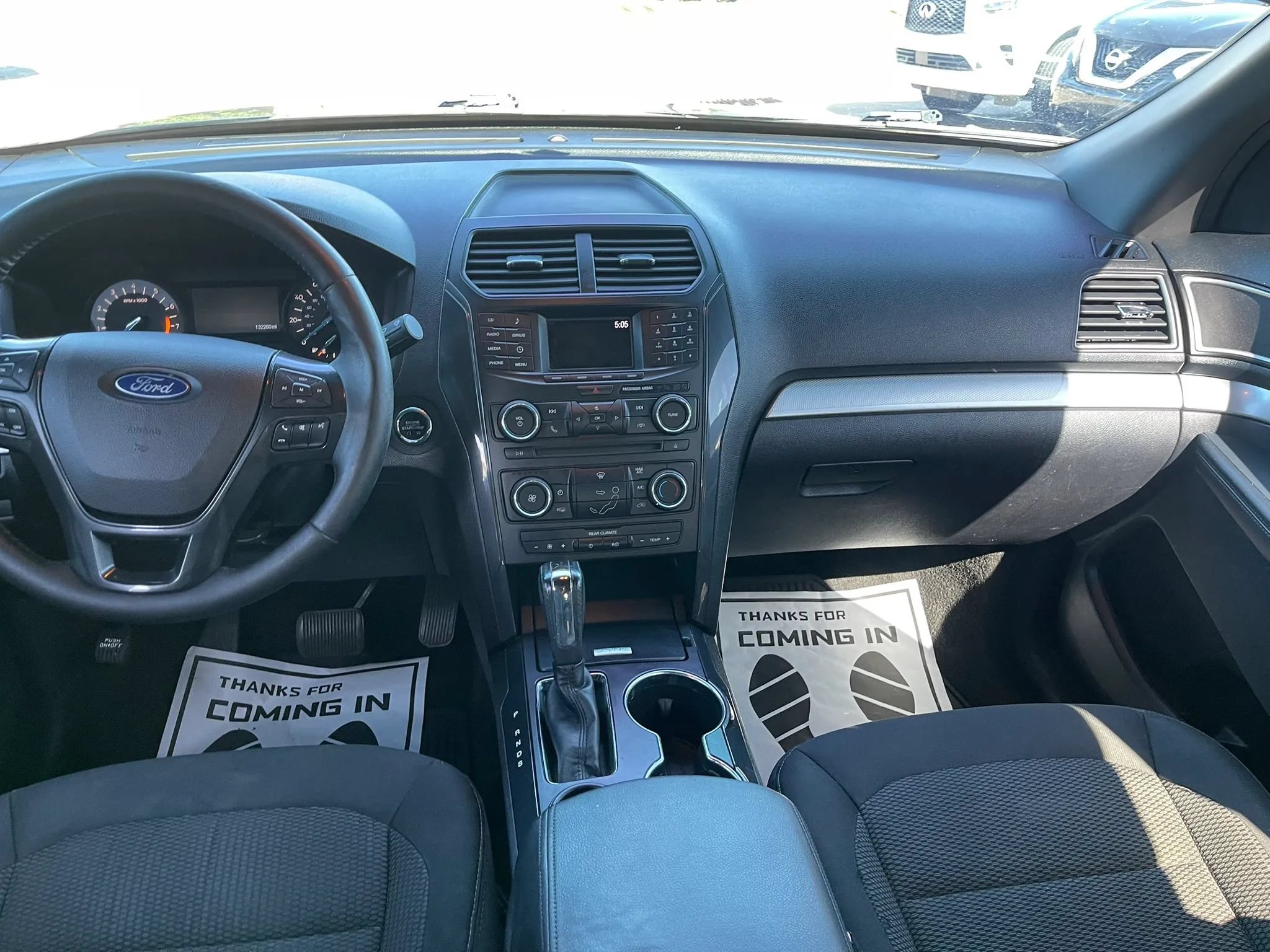 Used 2016 Ford Explorer XLT FWD image 11