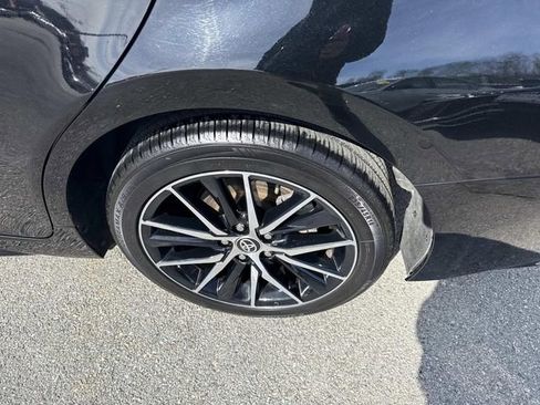Used 2023 Toyota Camry SE FWD image 14