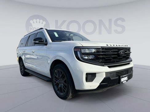New 2026 Ford Expedition Max Platinum w/ Stealth Appearance Package image 10