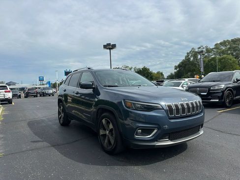 Used 2020 Jeep Cherokee Limited FWD image 3