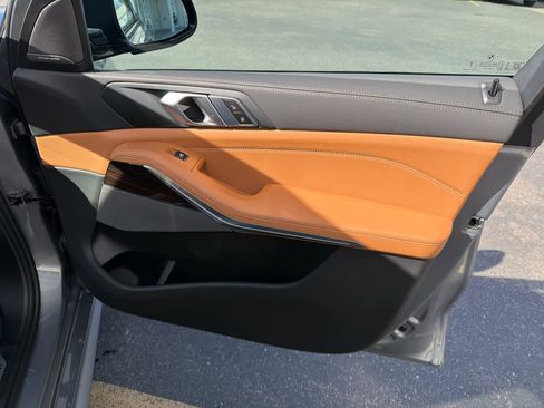 New 2026 BMW X5 xDrive40i w/ M Sport Package image 16