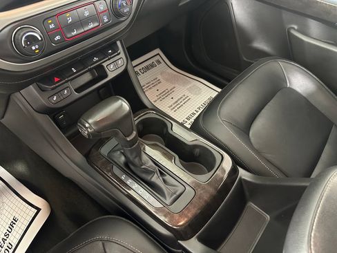 Used 2015 GMC Canyon SLT AWD/4WD image 35