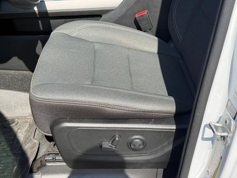 Used 2023 RAM 1500 Big Horn AWD/4WD image 16