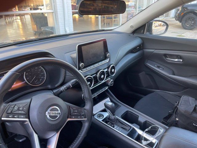 Used 2021 Nissan Sentra SV FWD image 10