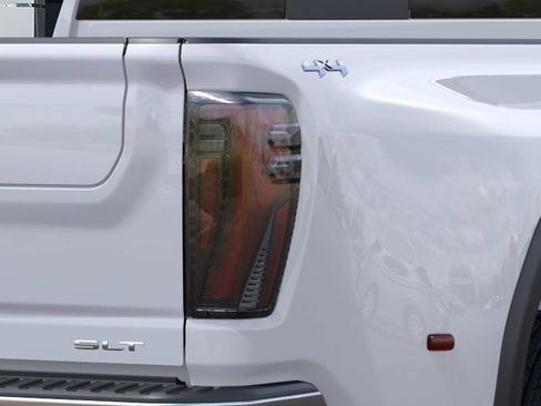 New 2026 GMC Sierra 3500 SLT w/ SLT Convenience Package AWD/4WD image 11