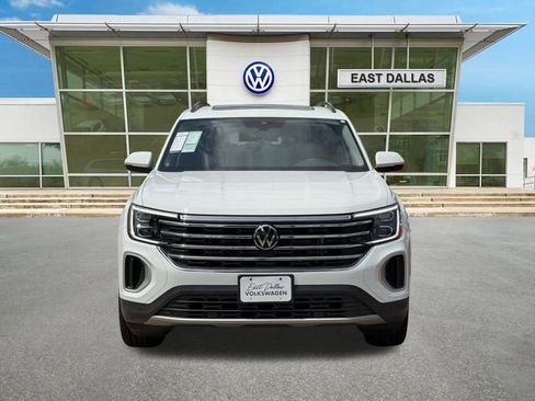 Used 2025 Volkswagen Atlas SE FWD image 6