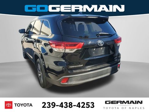 Certified 2019 Toyota Highlander XLE image 10