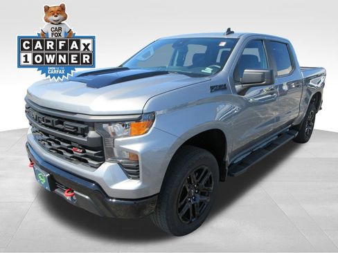 Certified 2024 Chevrolet Silverado 1500 Custom Trail Boss w/ LPO, Dark Essentials Package AWD/4WD image 1