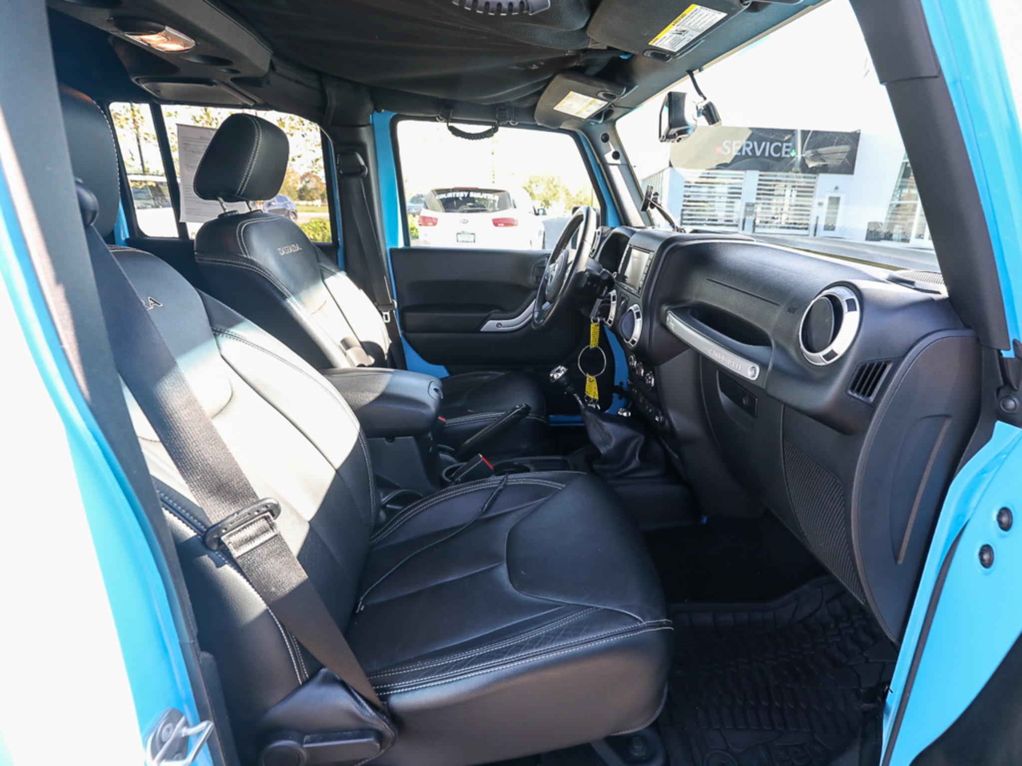 Used 2017 Jeep Wrangler Unlimited Sahara AWD/4WD image 22