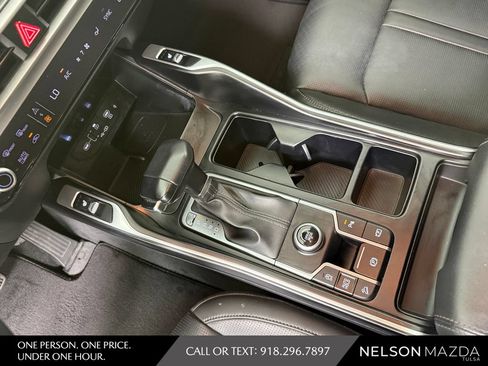 Used 2024 Kia Sorento S FWD image 27