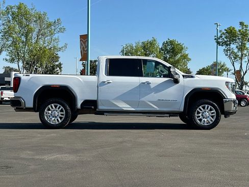 Used 2021 GMC Sierra 2500 SLE w/ SLE Convenience Package AWD/4WD image 2