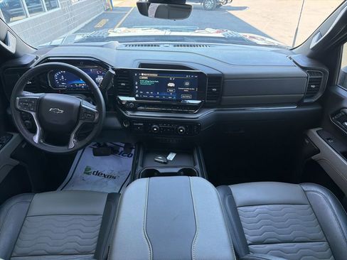 Used 2025 Chevrolet Silverado 2500 ZR2 w/ Technology Package AWD/4WD image 13
