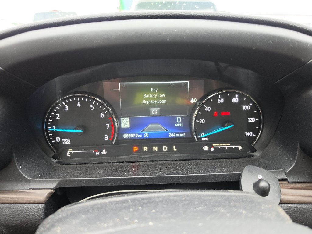 Used 2021 Ford Explorer Limited w/ Equipment Group 301A AWD/4WD image 9