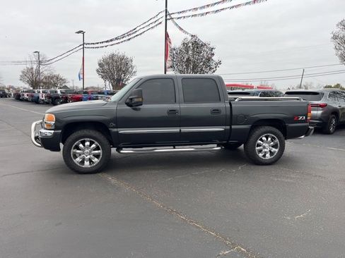 Used 2005 GMC Sierra 1500 SLE w/ Off-Road Package image 37