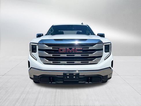 Used 2024 GMC Sierra 1500 SLE image 9