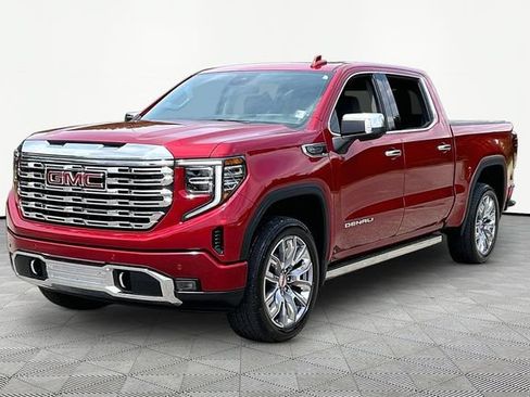 Used 2023 GMC Sierra 1500 Denali w/ Denali Reserve Package AWD/4WD image 3