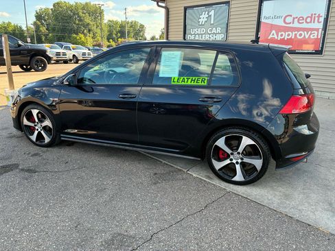 Used 2017 Volkswagen GTI Autobahn FWD image 8