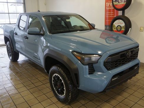 New 2026 Toyota Tacoma TRD Off-Road image 2