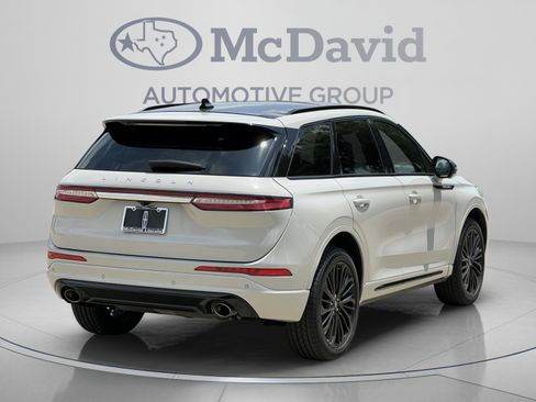 Certified 2023 Lincoln Corsair Reserve w/ Equipment Group 202A AWD/4WD image 7