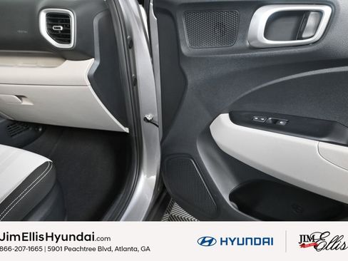 Certified 2023 Hyundai Venue SEL image 25
