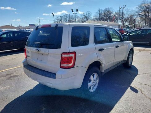 Used 2009 Ford Escape XLS image 2