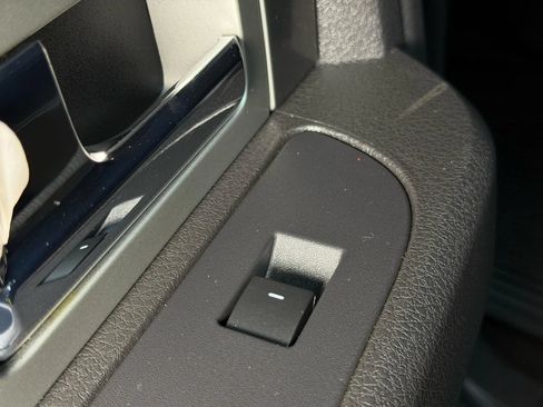Used 2013 Ford F150 FX4 w/ Luxury Equipment Group AWD/4WD image 38
