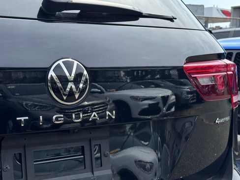 Used 2022 Volkswagen Tiguan S image 7
