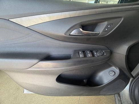 Used 2024 Buick Envista Sport Touring w/ Convenience I Package FWD image 20