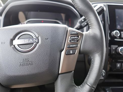 Used 2024 Nissan Titan SV w/ SV Bronze Edition Package image 14