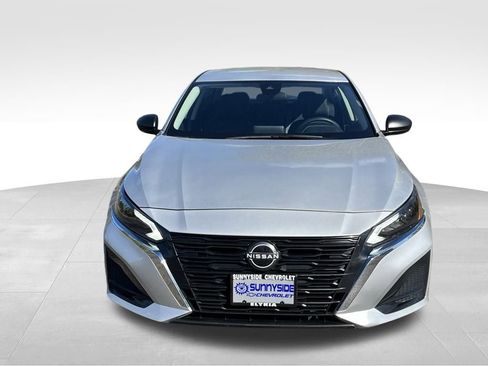 Used 2024 Nissan Altima 2.5 SV image 7