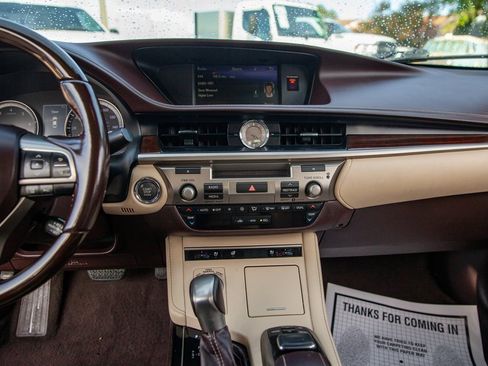 Used 2017 Lexus ES 350 image 15