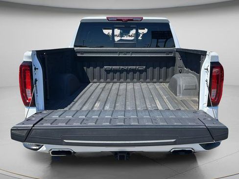 Used 2024 GMC Sierra 1500 Denali w/ Technology Package AWD/4WD image 19