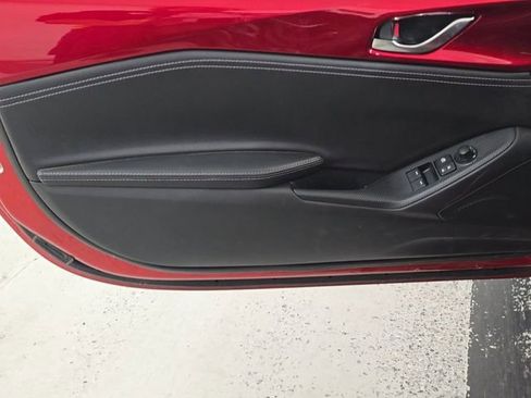 Used 2023 MAZDA MX-5 Miata Grand Touring RWD image 8