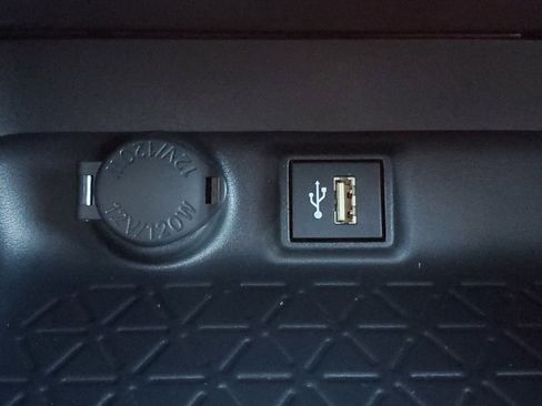 New 2025 Toyota RAV4 LE image 27