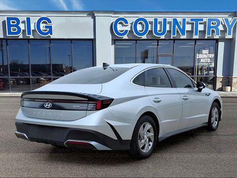 Used 2025 Hyundai Sonata SE image 5
