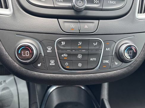 Used 2024 Chevrolet Malibu LT FWD image 22