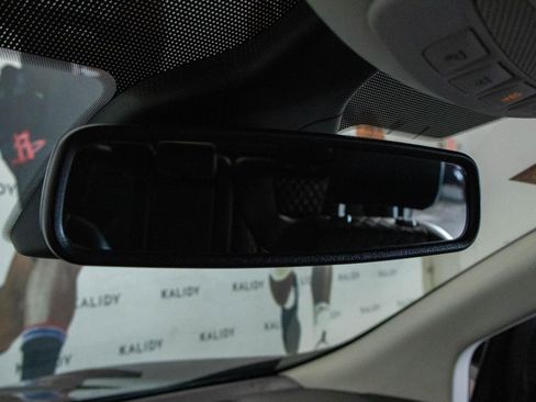 Used 2024 Ford Edge Titanium image 12