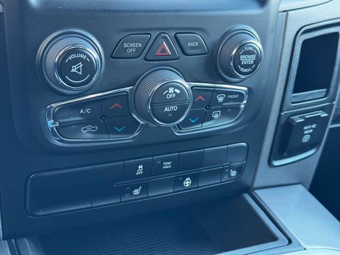 Used 2023 RAM 1500 Express w/ Wheel & Sound Group image 28