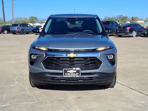 New 2026 Chevrolet TrailBlazer LS w/ LS Convenience Package FWD image 2