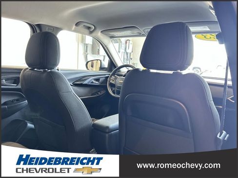 Used 2023 Chevrolet TrailBlazer LS AWD/4WD image 31