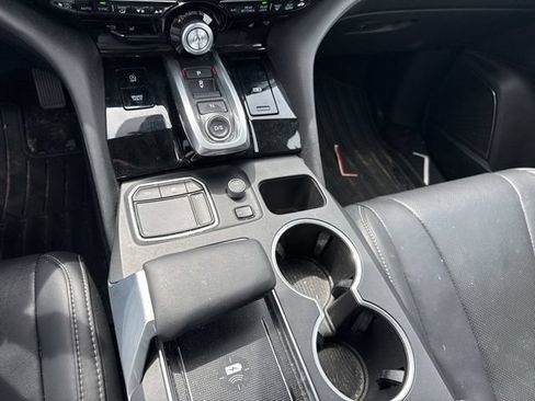 Certified 2024 Acura MDX SH-AWD w/ Technology Package image 21