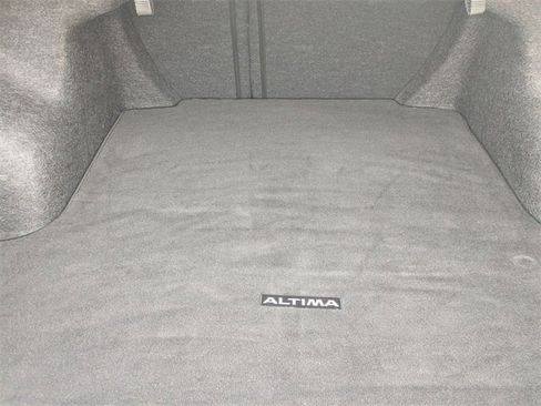 Used 2024 Nissan Altima 2.5 SV image 29