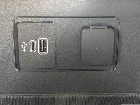 New 2026 Ford Explorer Active w/ Active Comfort Package RWD image 23