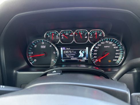 Used 2018 Chevrolet Silverado 1500 LT w/ All Star Edition image 16