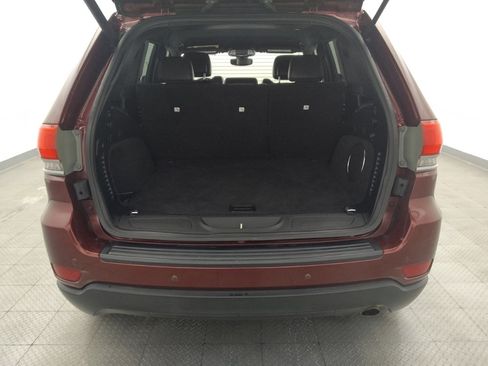 Used 2019 Jeep Grand Cherokee Laredo w/ Laredo X Package image 29